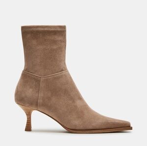 Steve Madden Stasia Taupe Suede Ankle Booties Sz 8 NEW IN BOX